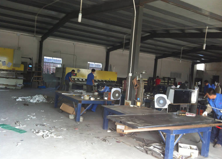 亞鈦自動化科技外模成型車間